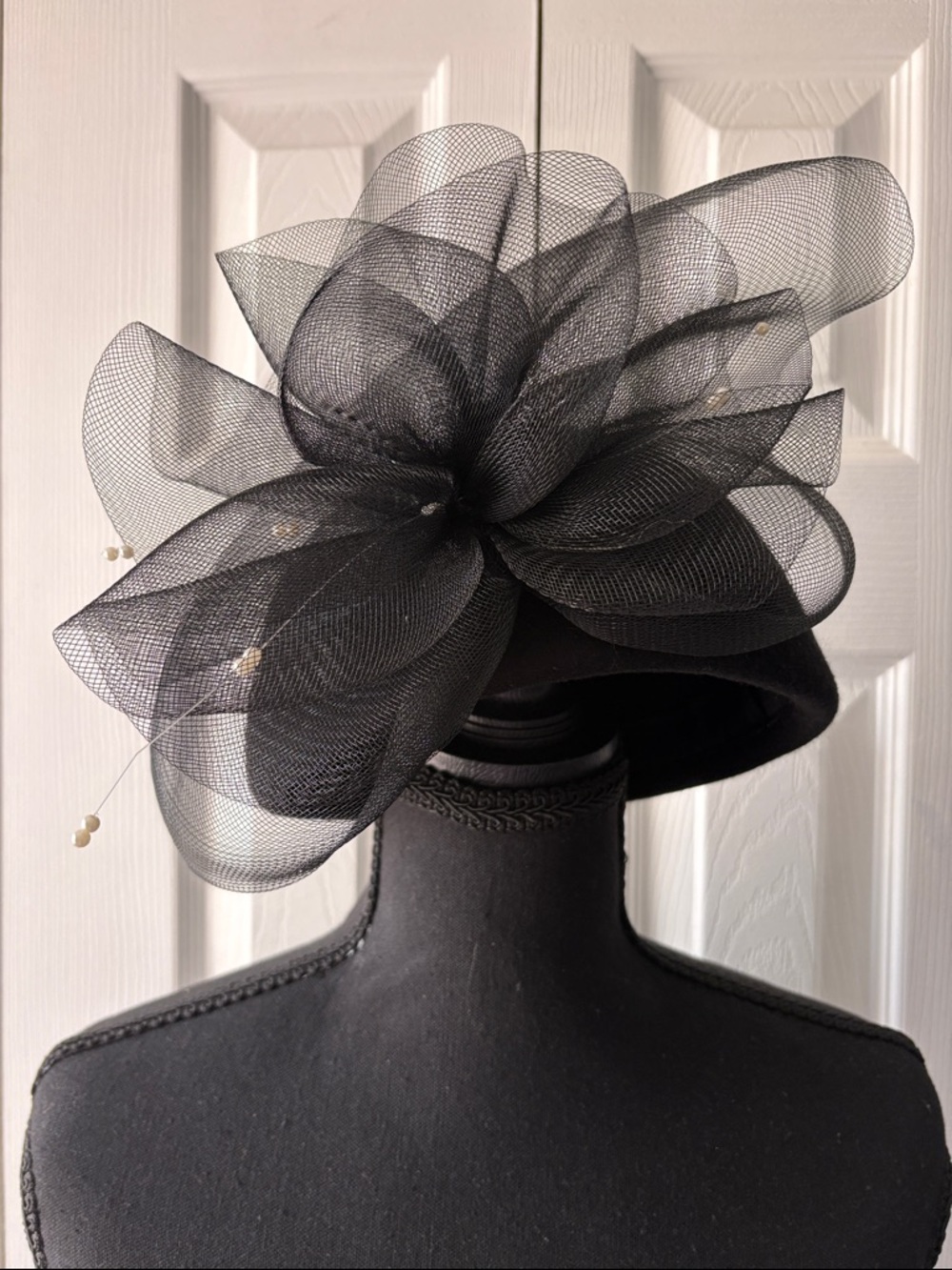 Elegant Black Floral Mesh Fascinator Hat